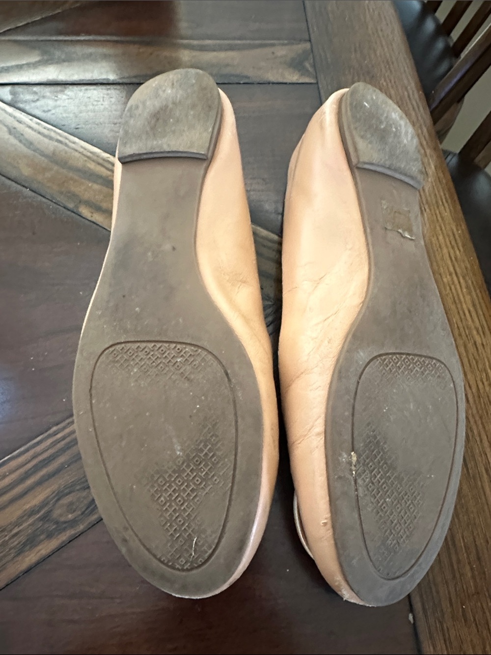 Tory Burch Peach Leather Logo Ballet Flats - Picture 3 of 4